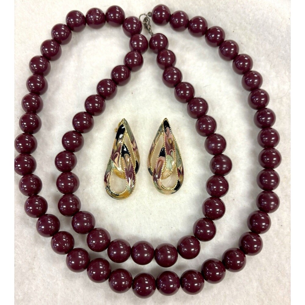 Vintage Burgundy Lucite Bead Necklace 34” Maroon Statement Earrings Jewelry Set